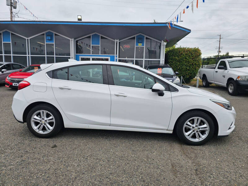 2017 Chevrolet Cruze LT Auto
