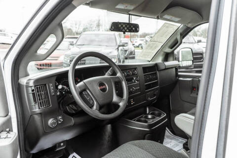 2023 GMC Savana 2500