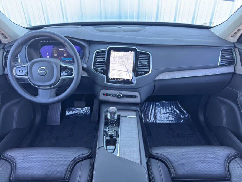 2024 Volvo XC90 B6 Ultimate Bright Theme 7P