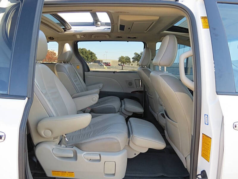 2013 Toyota Sienna Limited 7-Passenger