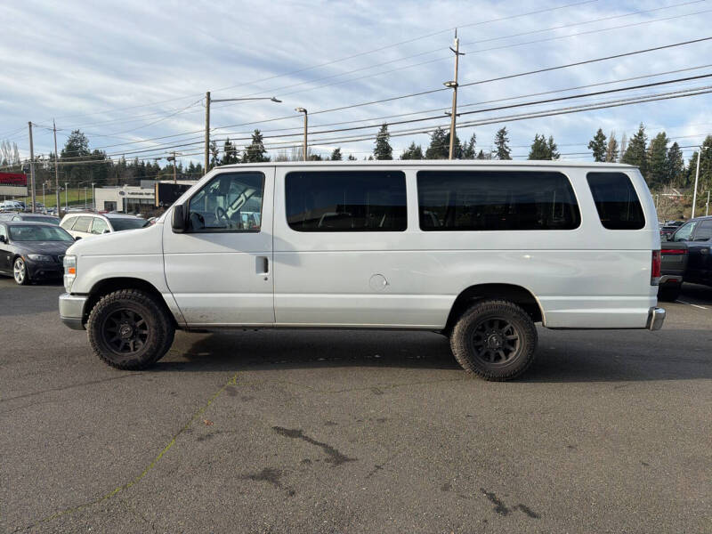 2012 Ford E-Series E-350 SD XLT