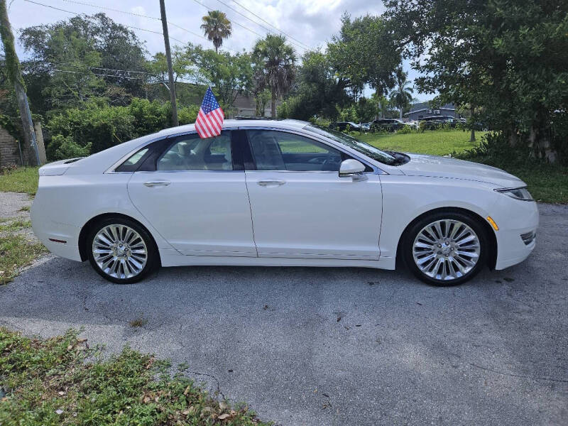 2014 Lincoln MKZ
