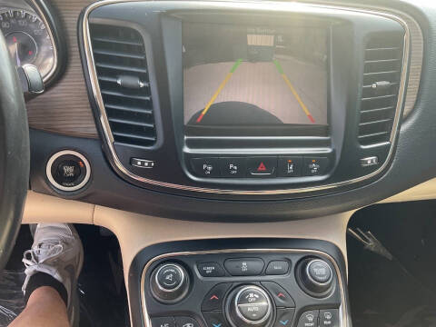 2015 Chrysler 200 C