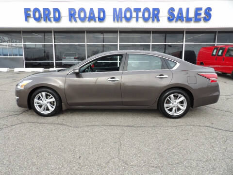 2015 Nissan Altima for sale at Ford Road Motor Sales in Dearborn MI