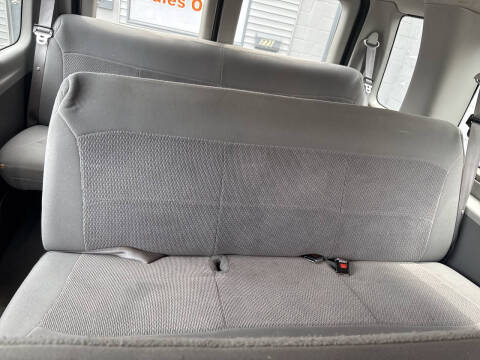 2006 Ford E-Series E-350 SD XLT