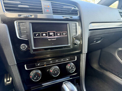 2016 Volkswagen Golf GTI S