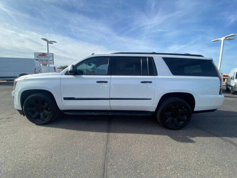 2017 Cadillac Escalade ESV Luxury