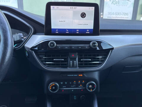 2020 Ford Escape SEL