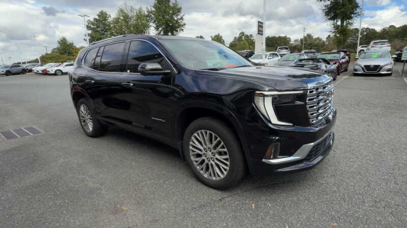 2024 GMC Acadia Denali