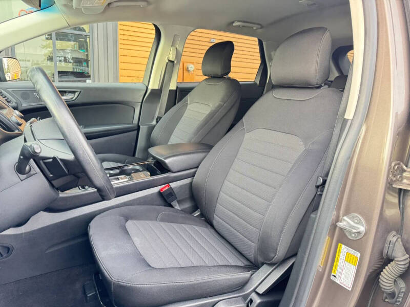 2019 Ford Edge SE