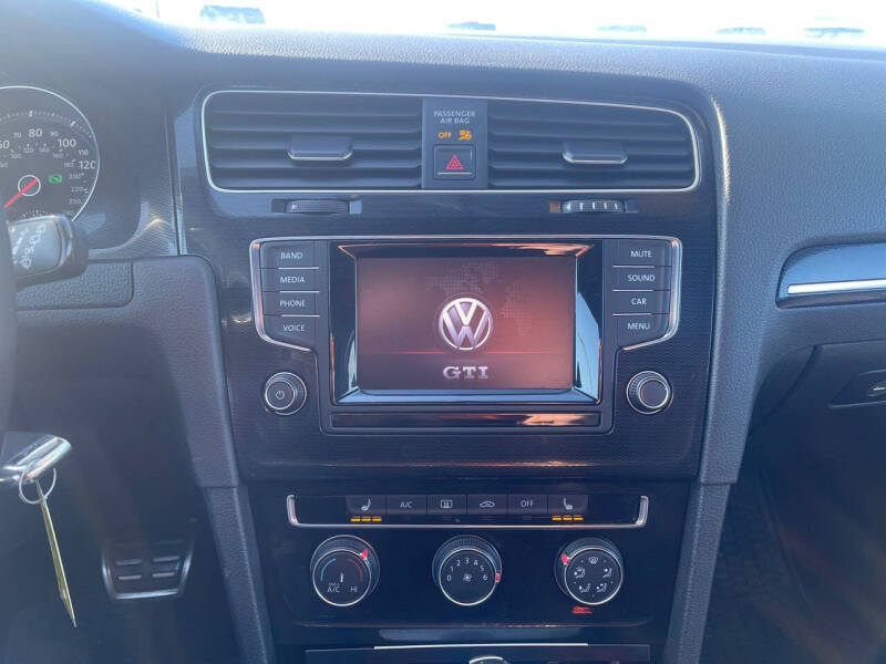 2015 Volkswagen Golf GTI S