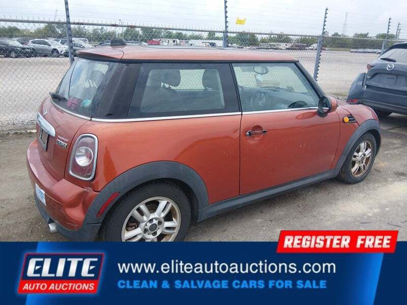 2013 MINI Hardtop Cooper