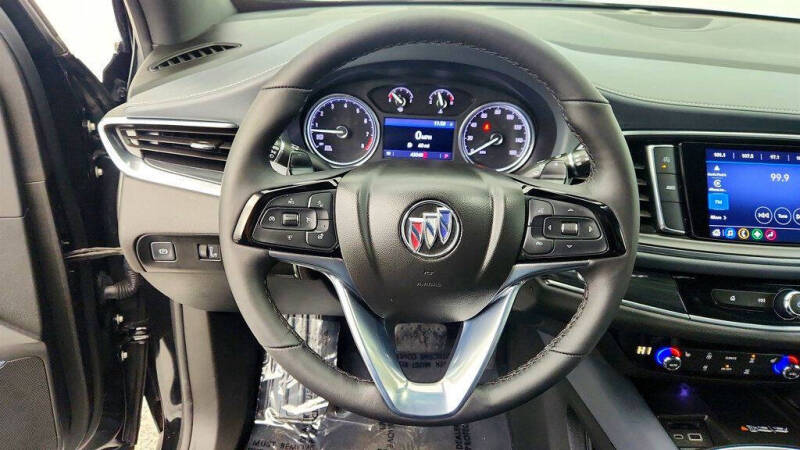 2022 Buick Enclave Essence