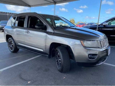 2014 Jeep Compass for sale at PERRYDEAN AERO in Sanger CA