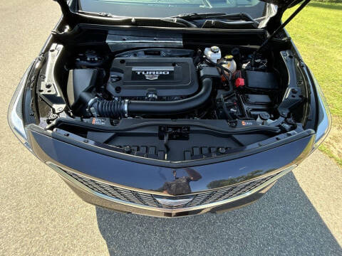 2022 Cadillac XT4 Premium Luxury