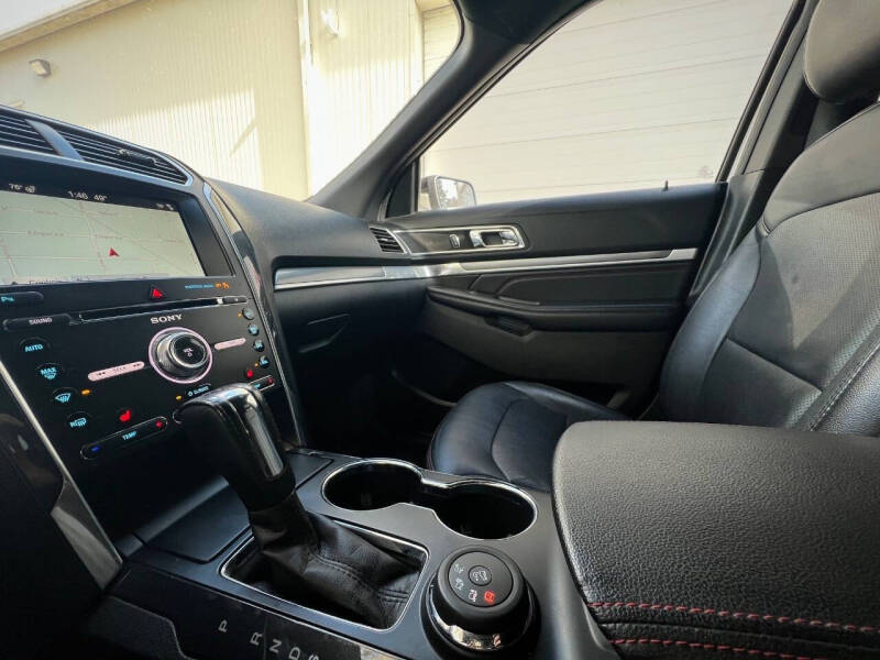 2017 Ford Explorer Sport