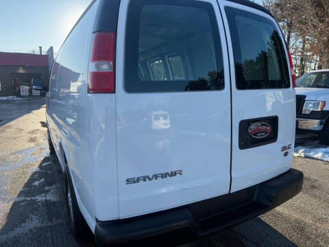 2017 GMC Savana 2500