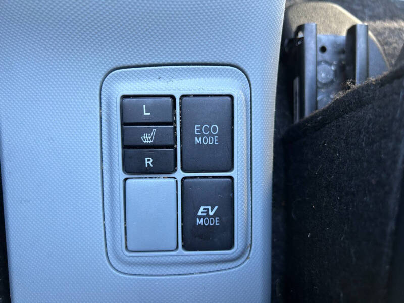 2012 Toyota Prius c Four