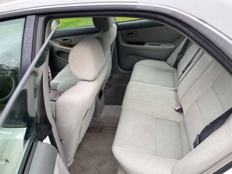 2001 Lexus ES 300