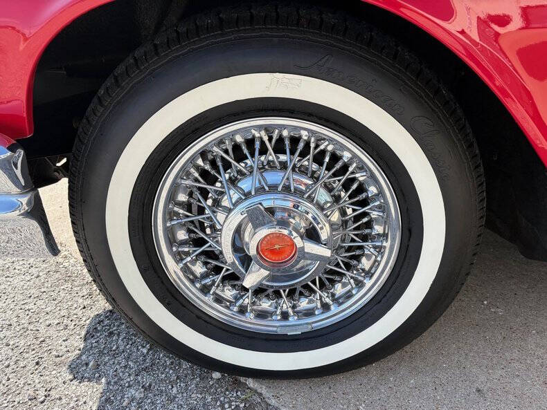 1964 Ford Thunderbird