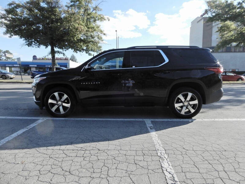 Used 2020 Chevrolet Traverse 3LT with VIN 1GNEVHKW7LJ210544 for sale in Rockville Centre, NY