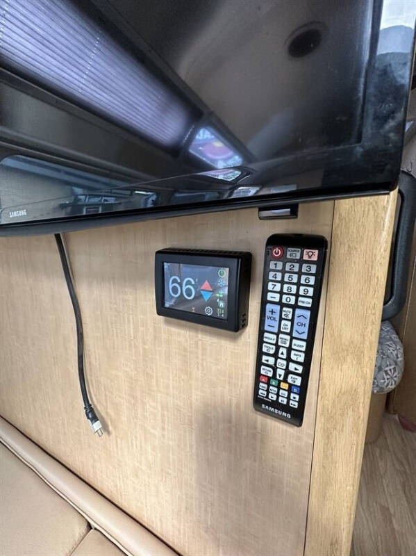 2015 Airstream Flying Clo