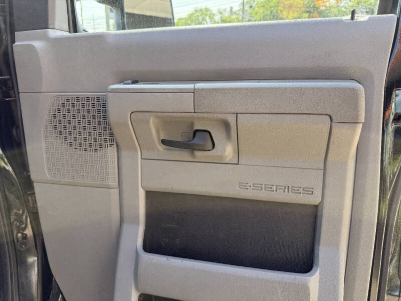 2013 Ford E-Series