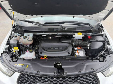 2024 Chrysler Pacifica Plug-In Hybrid Select