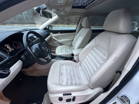 2015 Volkswagen Passat 1.8T SEL Premium