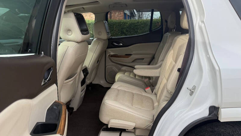 2017 GMC Acadia Denali