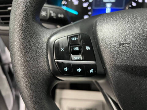 2022 Ford Escape Hybrid SE