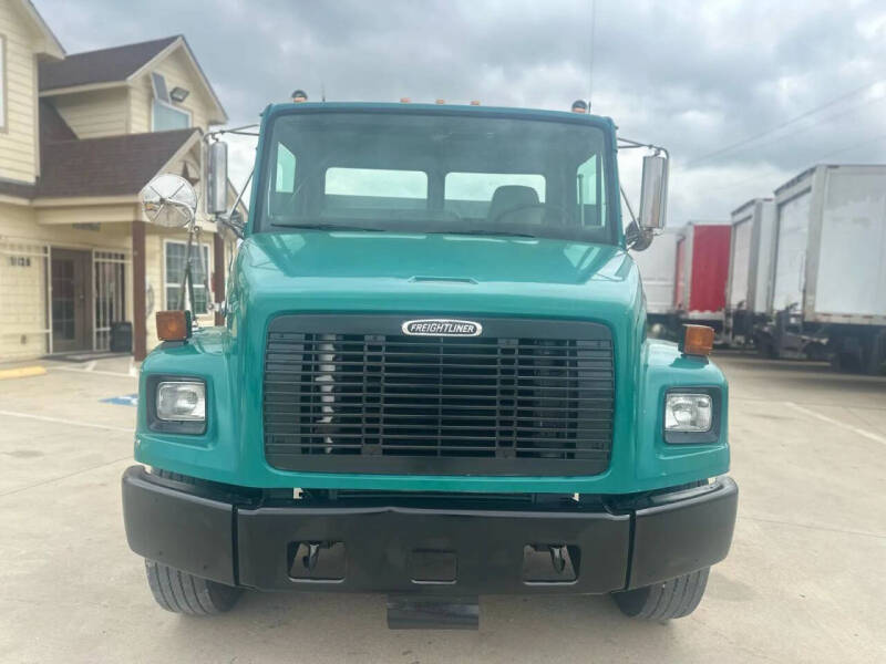 2001 Freightliner FL70