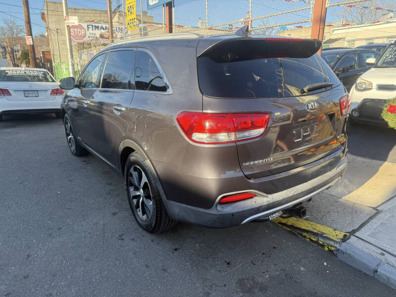 2018 Kia Sorento EX V6