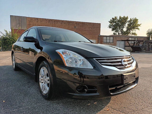 2012 Nissan Altima for sale at Ideal Cars LLC in Skokie, IL