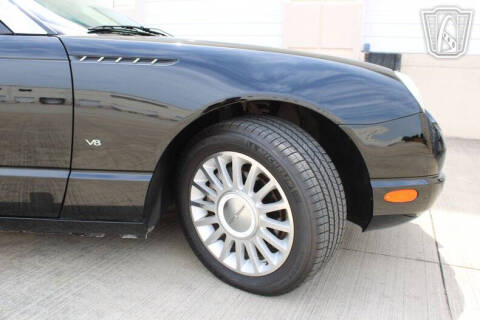 2004 Ford Thunderbird Deluxe