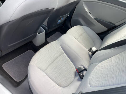 2017 Hyundai Accent SE