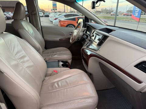 2011 Toyota Sienna Limited 7-Passenger