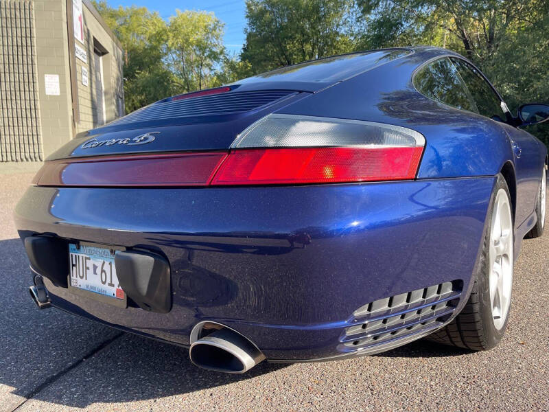 2004 Porsche 911 Carrera 4S