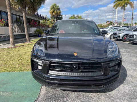 2023 Porsche Macan S