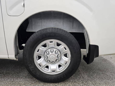 2017 Nissan NV