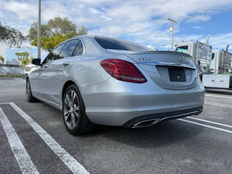 2016 Mercedes-Benz C-Class