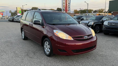 2008 Toyota Sienna LE 7-Passenger