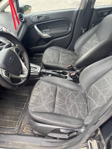 2011 Ford Fiesta SE