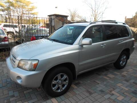 2005 Toyota Highlander for sale at Precision Auto Sales of New York in Farmingdale NY