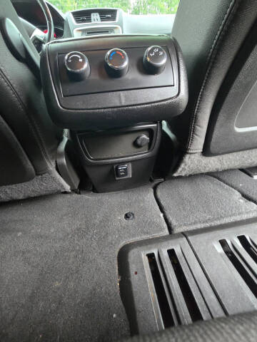 2016 GMC Acadia SLE-1