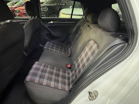 2015 Volkswagen Golf GTI S