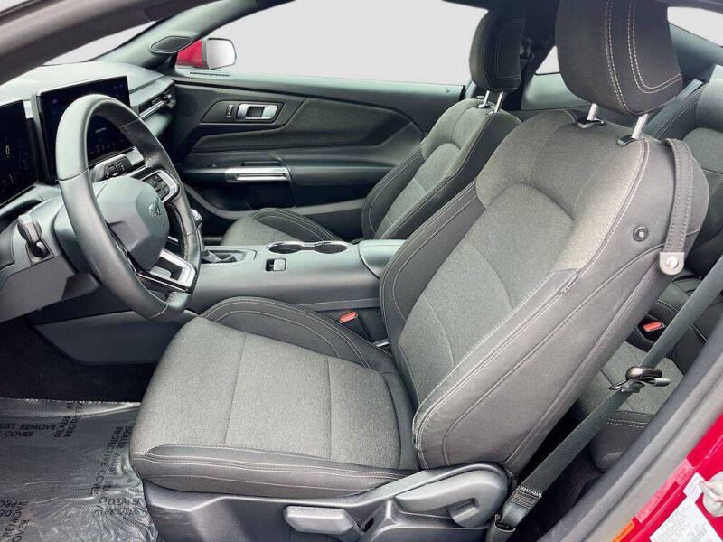 2025 Ford Mustang EcoBoost