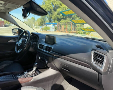 2018 Mazda MAZDA3 Grand Touring