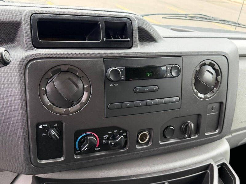 2009 Ford E-Series E-250