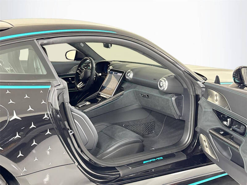 2025 Mercedes-Benz AMG GT 63 PRO